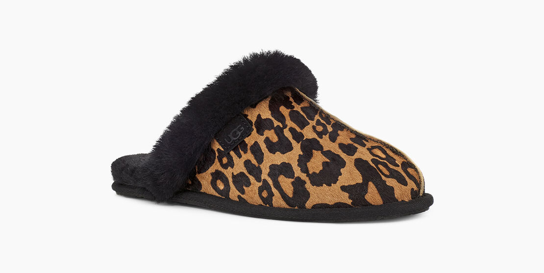 UGG Scuffette II Panther Print Damen Hausschuhe