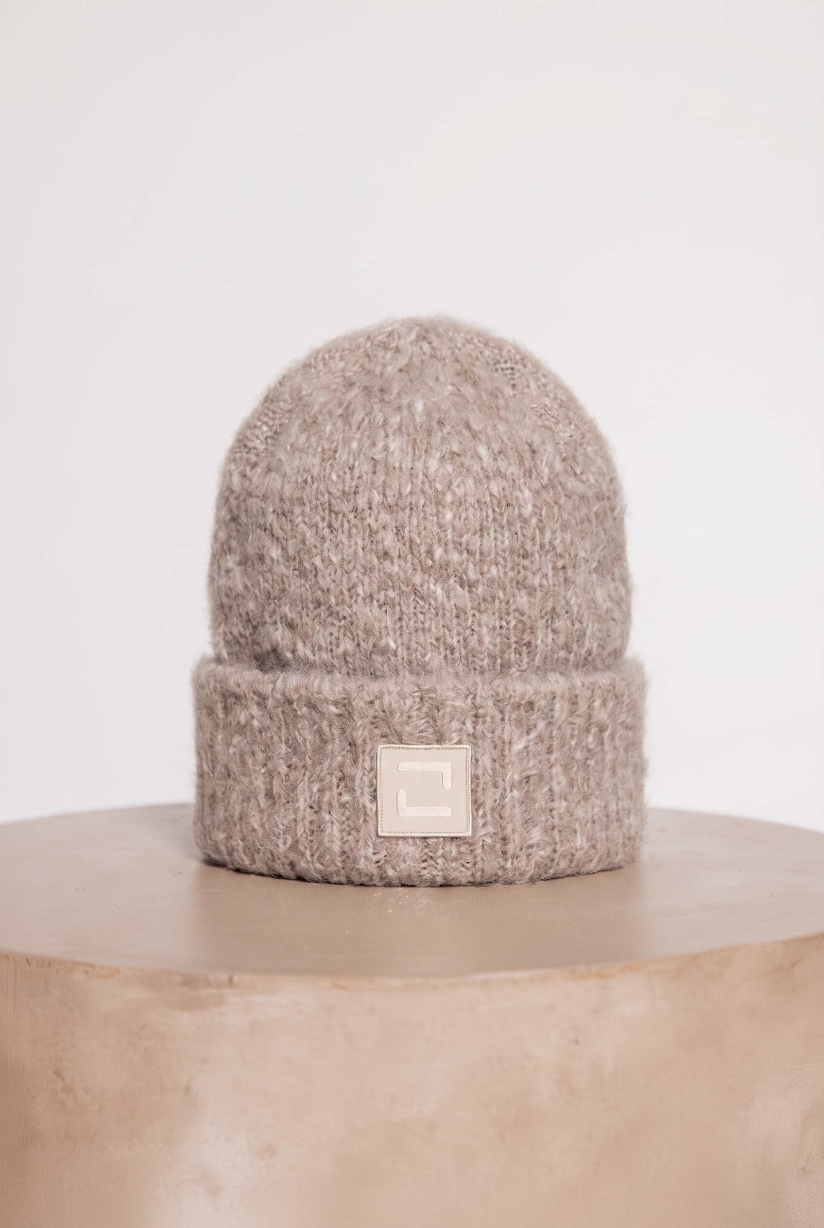 Zhrill Mütze Radja – kuschelige Strickmütze mit Logo-Patch