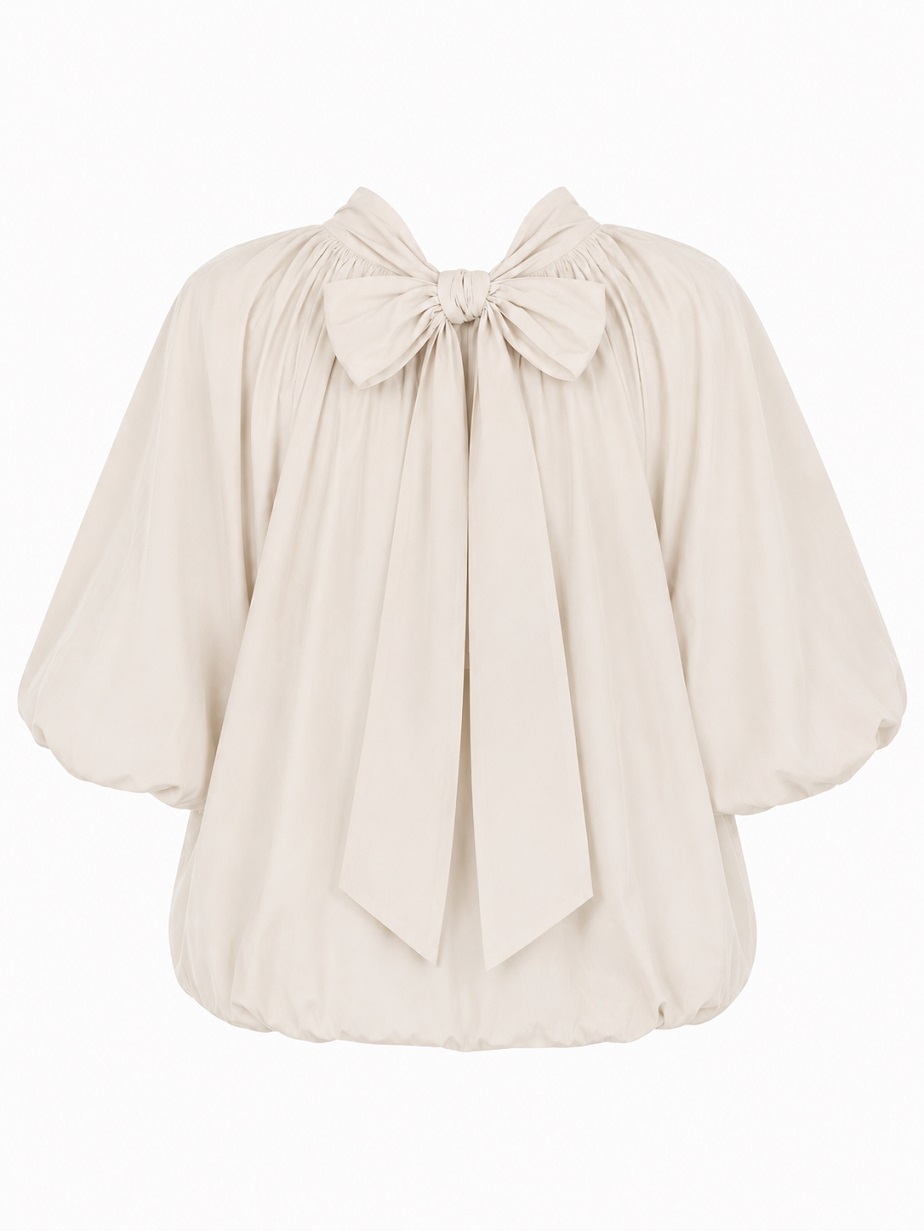 Ballonbluse mit Stehkragen und Schleife hinten
