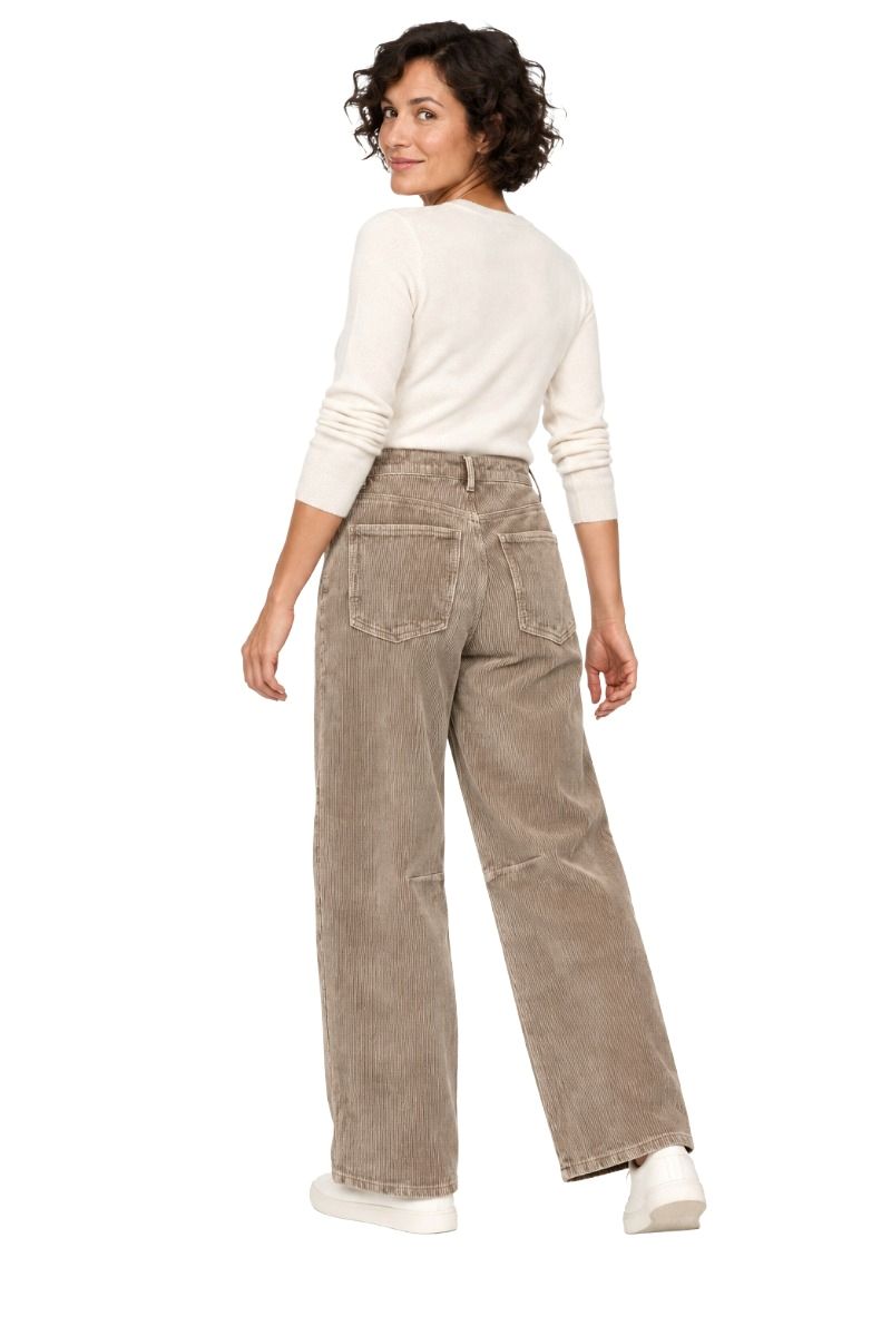 Melly & Co Damen Cordhose im lockeren Barrel Straight Cut