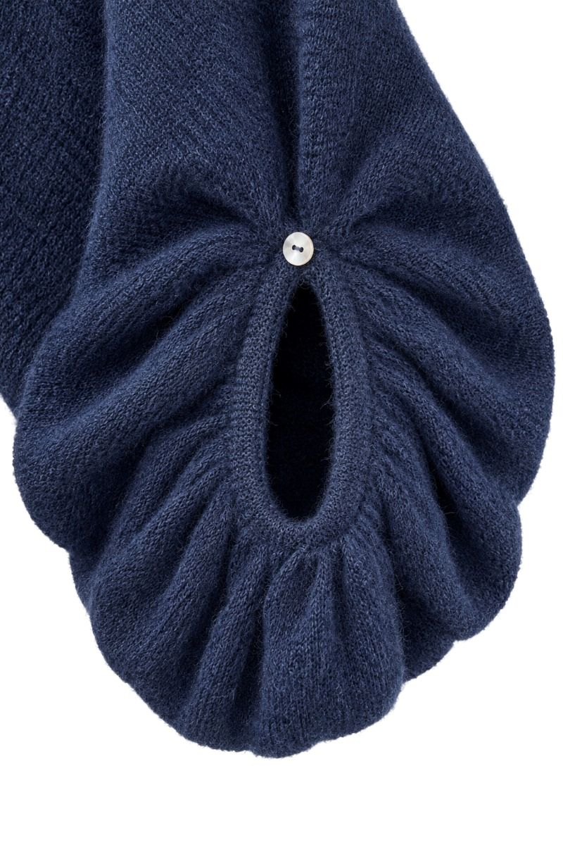 Poncho-Pullover mit weiten Ballonärmeln