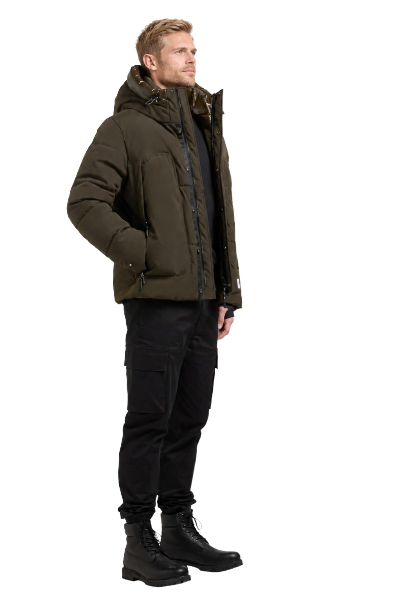 Khujo DARVIN Herren Steppjacke mit Kapuze und großen Taschen