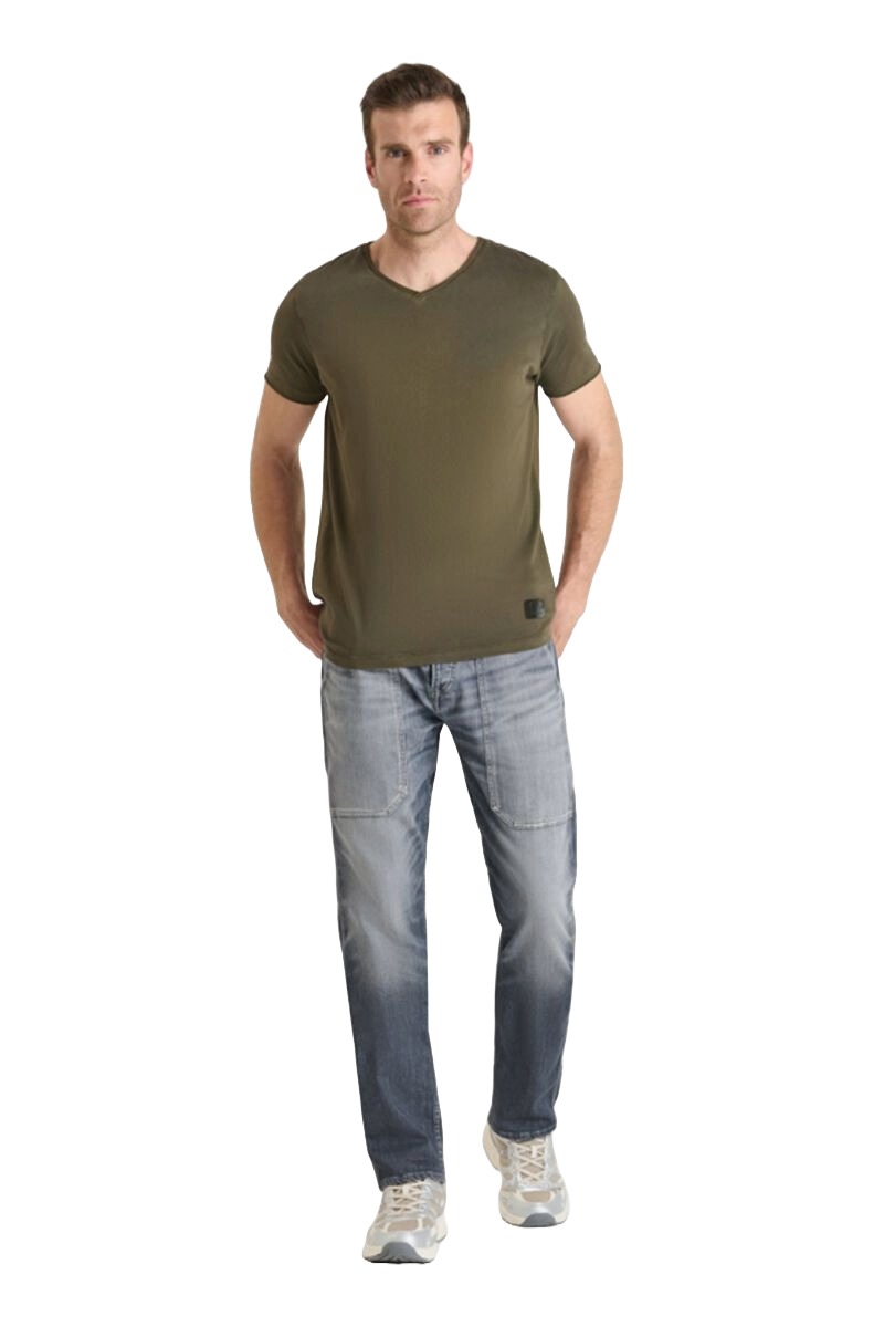 Herren T-Shirt in olive von Le Temps des Cerises