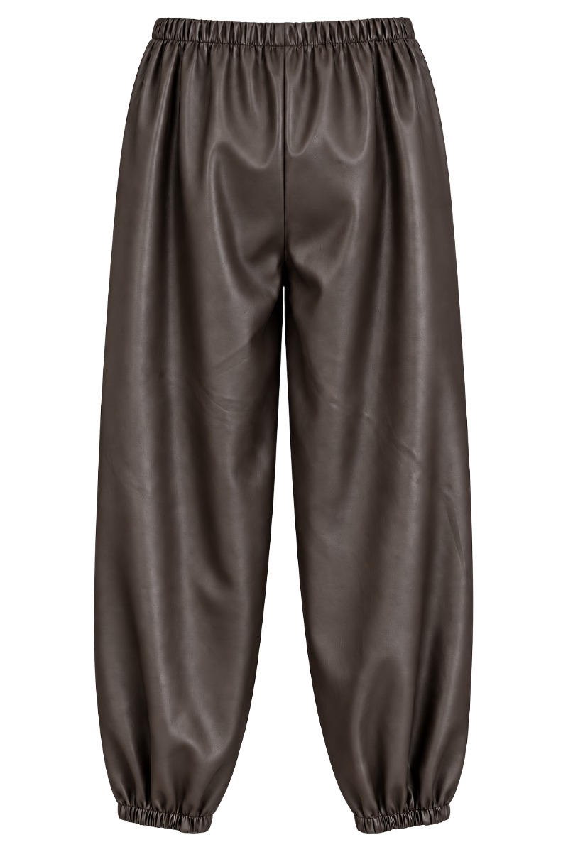 Kunstlederhose mit Gummizug am Bund und Beinabschluss