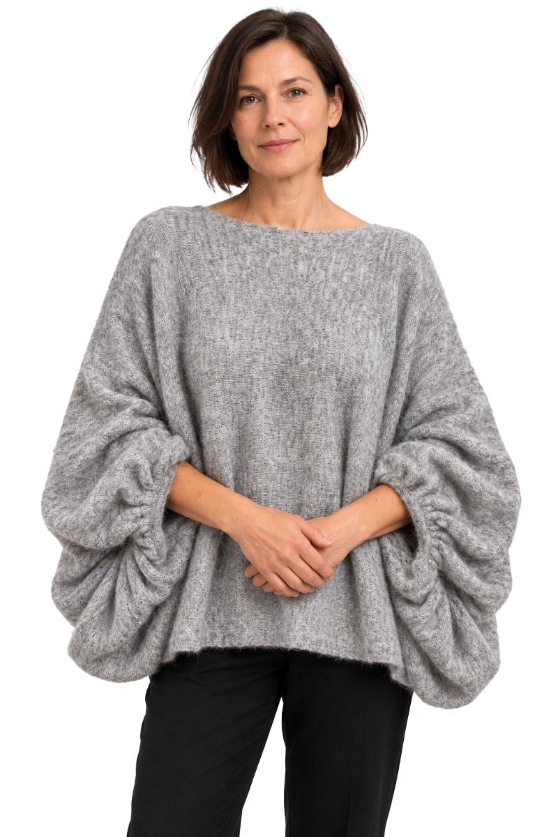 Poncho-Pullover mit weiten Ballonärmeln