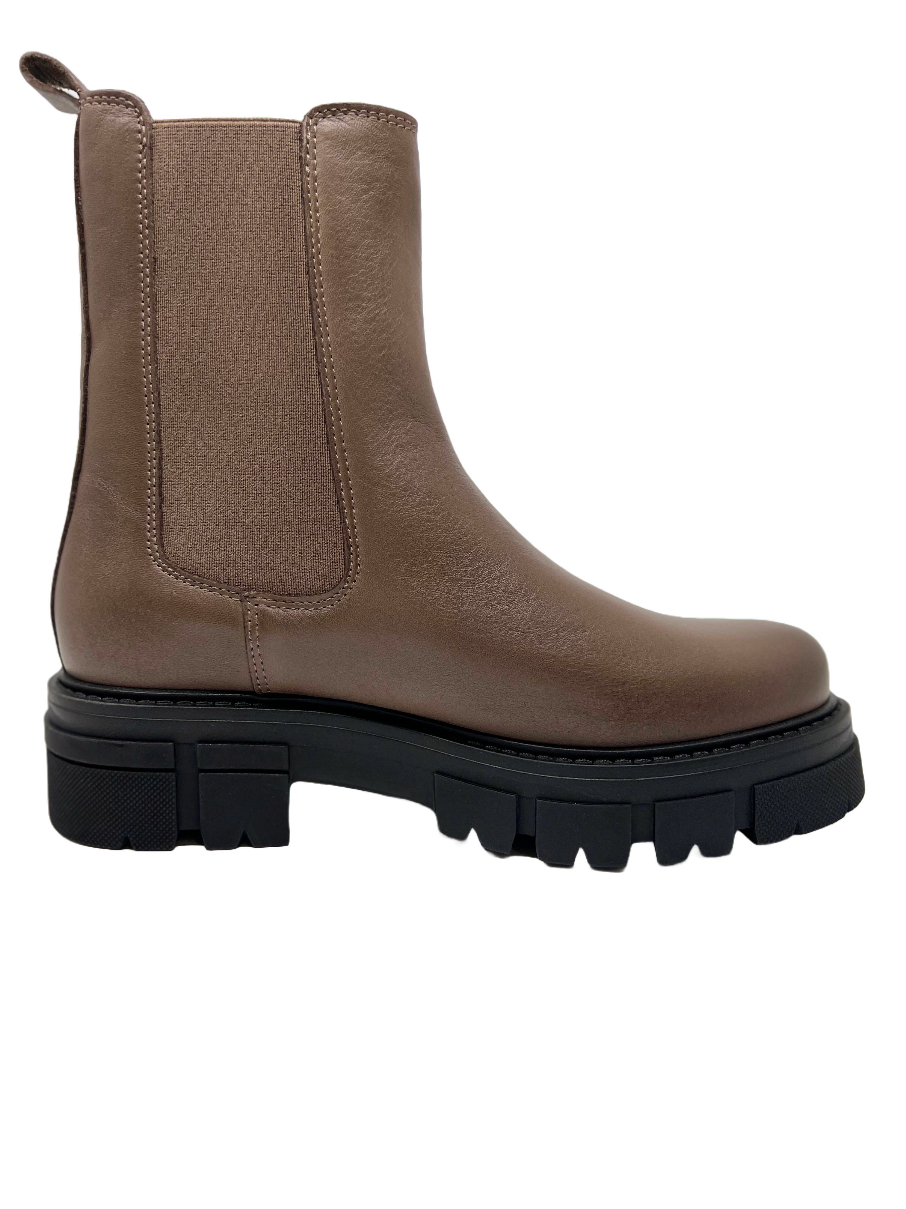 Apple of Eden Conny Chunky Damen Chelsea Boots -Glattleder