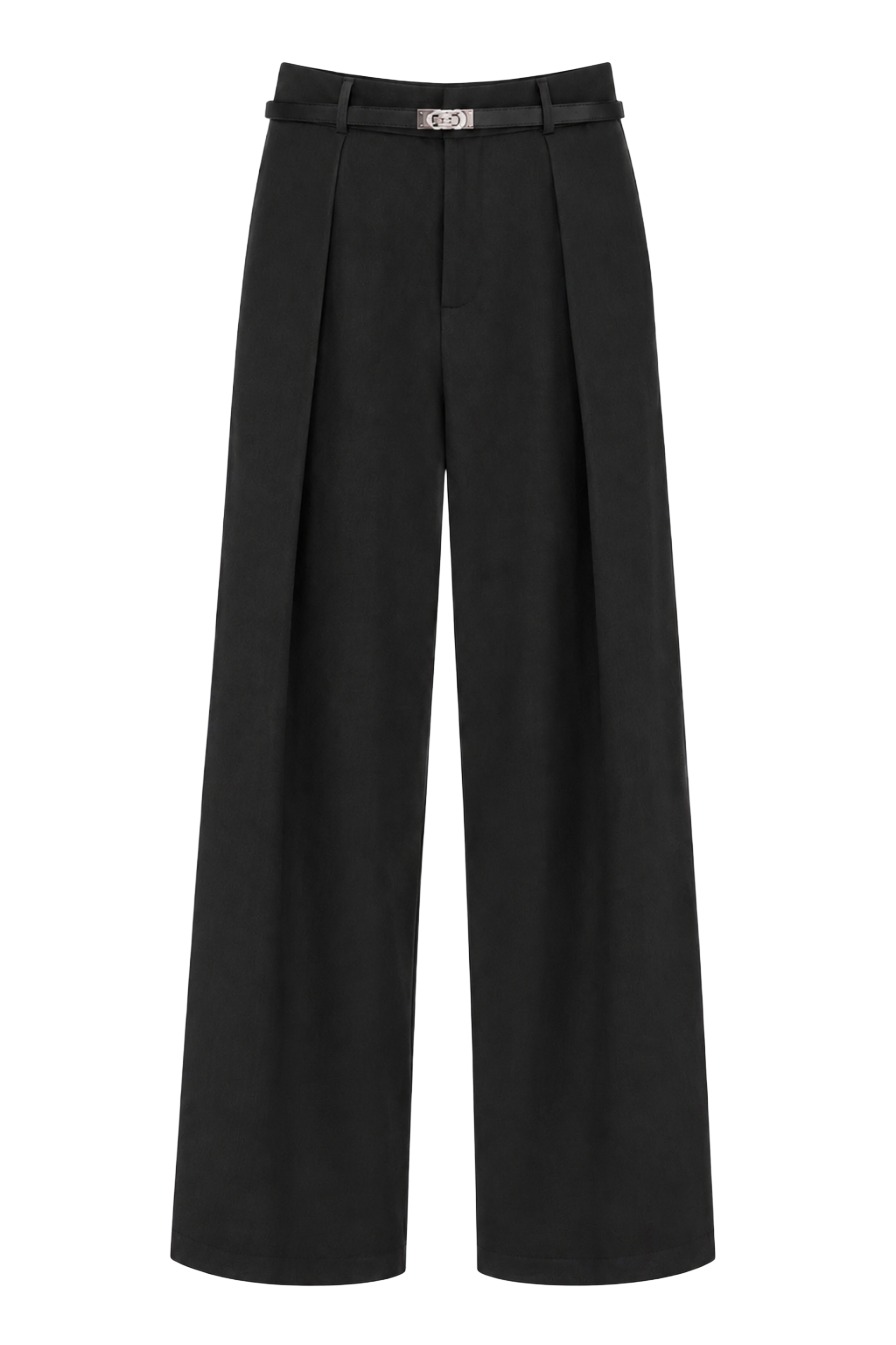 Weite Bundfaltenhose mit schmalem Gürtel