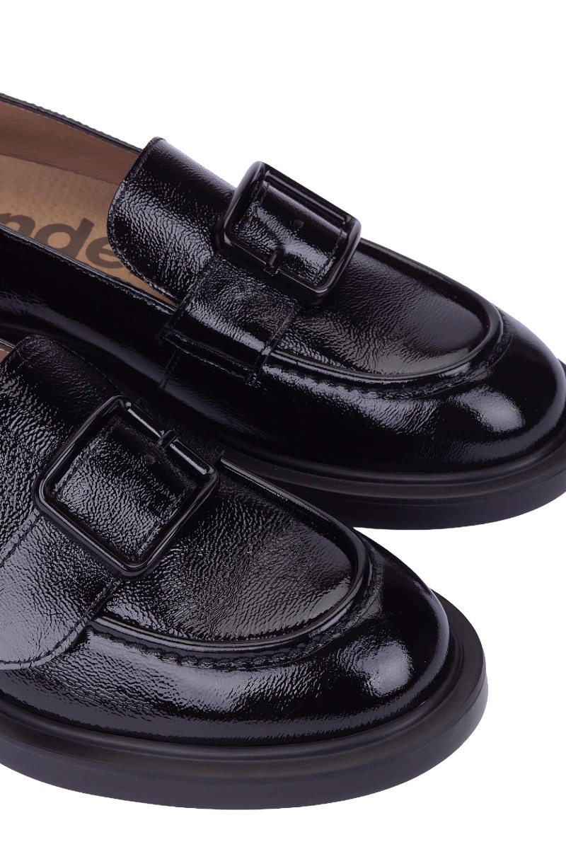 Wonders A-5303 Lackleder-Loafer mit Statement-Schließe