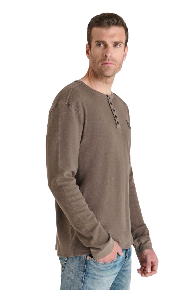 Herren Langarm Shirt in braun von Le Temps des Cerises